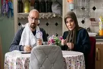 عکس| سفر زمان؛ «احمد مهرانفر» با گریم جالب در پشت صحنه سریال صفا با خانواده