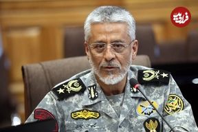 عکس| سفر به تاریخ؛ «دریادار سیاری و دخترش» در مراسم راهپیمایی 22 بهمن؛ 10 سال قبل