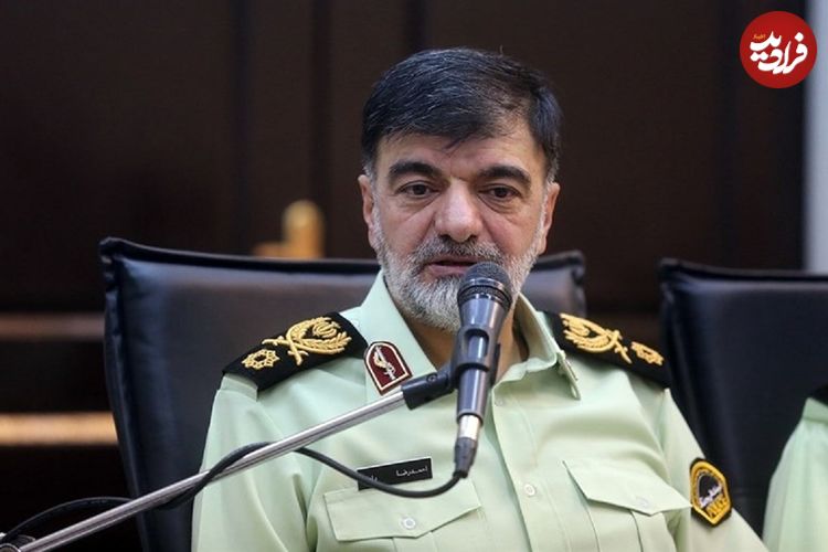 عکس؛ سفر در زمان؛ «سردار رادان در لباس غواصی و در کنار همرزمان اش»؛ دهه 60