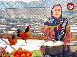 (ویدئو) غذای روستایی در ایران؛ پخت زرشک پلو با مرغ به روشی متفاوت