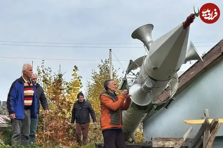 ببینید| مناره‌ این مسجد به خواب زمستانی می‌رود!