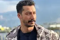 سلفی جدید بهرام افشاری با یک ژست متفاوت