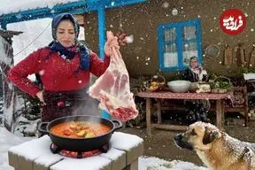 ببینید| غذای روستایی در ایران؛ پخت پیراشکی گوشت در روستایی کوهستانی