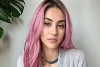این زن جذاب‌ترین مدل اسپانیاست، اما نباید گول آن را بخورید