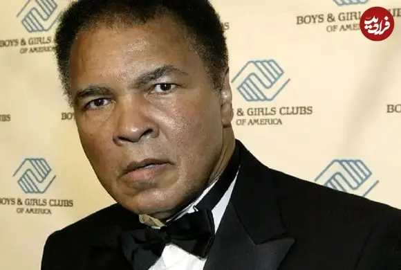 عکس| سفر در زمان؛ «محمدعلی کلی» در حال بازی با بچه های محله شان؛ سال 1338