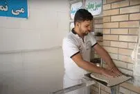 (ویدئو) نان سنگکی که می خرید، به این شکل در نانوایی تهیه می شود