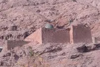 (ویدئو) رطوبت از همه جای بقعه بی‌بی شهربانو بیرون زده‌است!