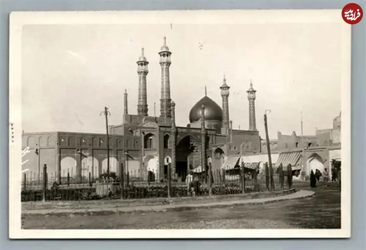 سفر در زمان؛ خاطرات ناصرالدین‌شاه: گنبد بقعه متبرکه امام حسین‌(ع) را آقا محمدخان مرحوم از نو ساخته، بزرگ کردند، گنبد را طلا کردند