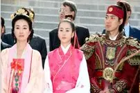 عکس| سفر به تاریخ؛ «بانو یوها، مادر جومونگ» در 27 سالگی سر سفرۀ عقد