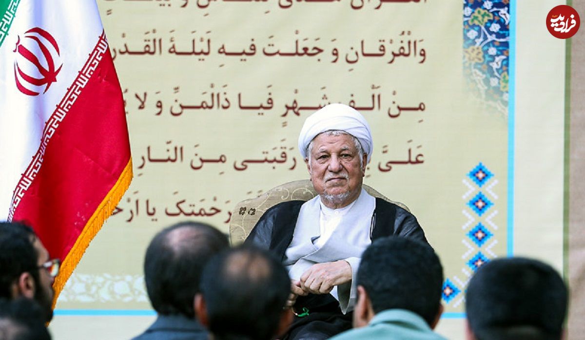 عکس؛ سفر در زمان؛ «سیروس گرجستانی» در مراسم دیدار با هاشمی رفسنجانی؛ سال 95