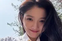 عکس| سفر زمان؛ چهرۀ «کیم یو جونگ» در 10 سالگی در پشت‌صحنۀ سریال «دونگ‌یی»