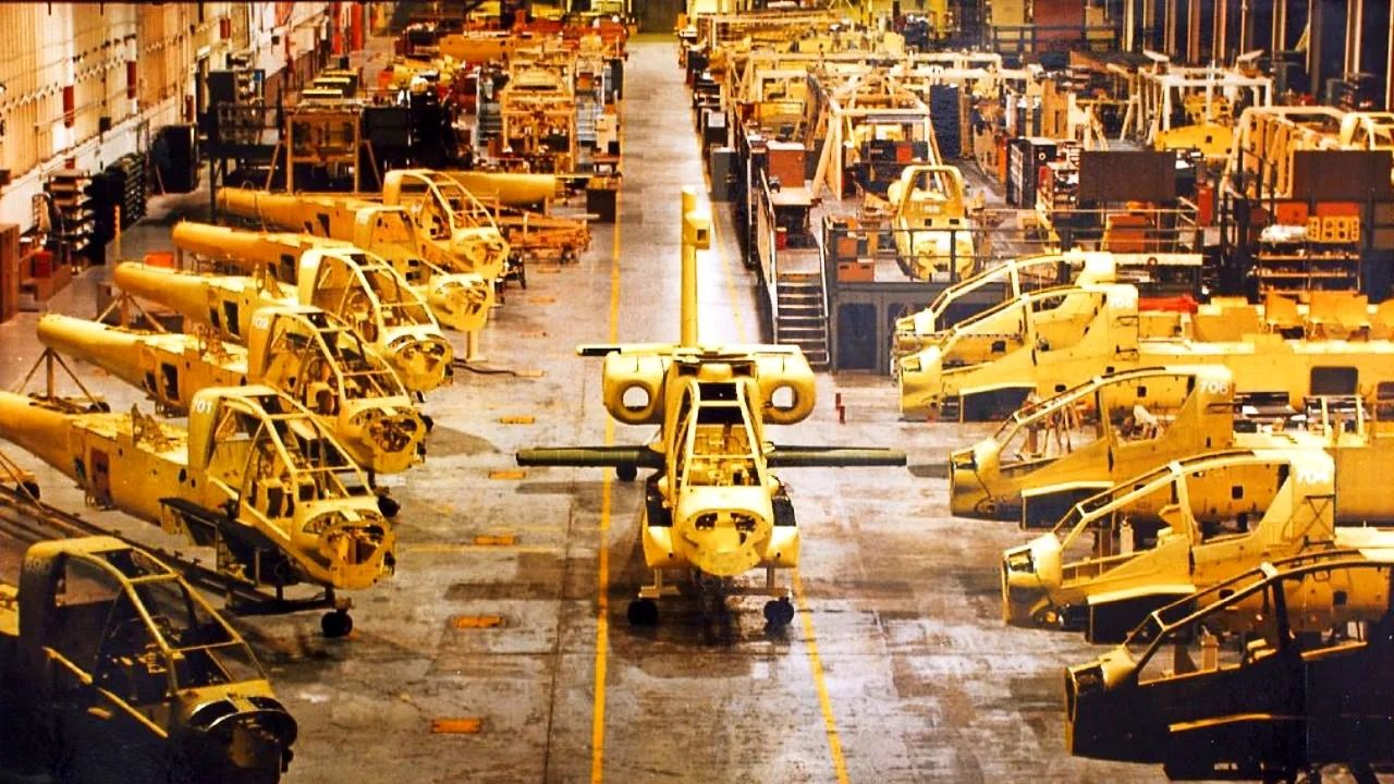 (ویدئو) آپاچی لانگ بو؛ ترسناک ترین هلیکوپتر تهاجمی جهان چگونه در کارخانه تولید می شود؟