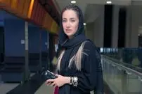 عکس| سفر زمان؛ «بهاره افشاری» با تیپ ارتشی و در حاشیه جشنواره فجر؛ سال 95