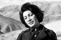 سفر در زمان؛ تنها فیلمی که فروغ فرخزاد در آن بازی کرد؛ امتناع نویسنده مشهور از بازی در آن فیلم