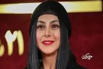 عکس| سفر زمان؛ تیپ و چهرۀ «آزاده صمدی» در جدیدترین تئاترش