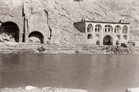 عکس| وقتی طاق بستان همسایه‌ای داشت؛ روایتی از عمارتی که ناپدید شد