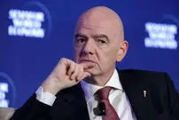 رئیس فیفا چرخشی می‌شود