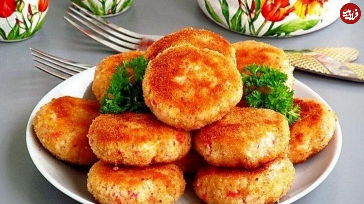 ترفند طلایی برای تهیه کوکوی سیب زمینی پنیری ترد و پوک فقط در ۲۰ دقیقه