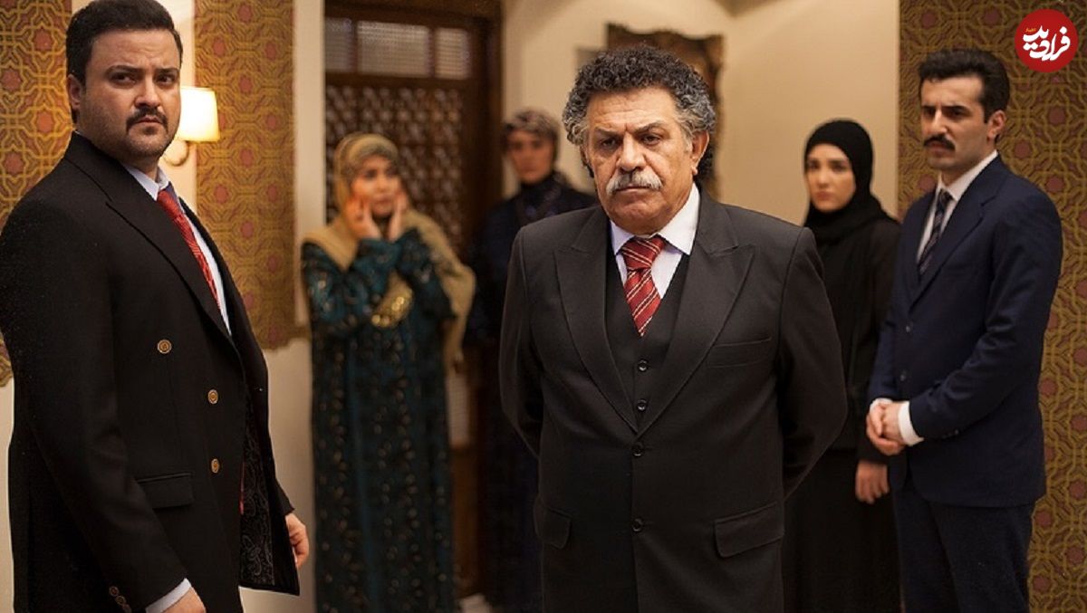 عکس؛ سفر در زمان؛ «شیث کمیل» سریال طوبی در کنار مهران مدیری؛ سال 1398
