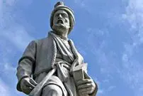 «شاهنامه» را سرود تا ایران بماند