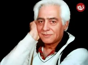 عکس| سفر در زمان؛ «فردین» در حال بازی کردن با مجسمه قو خانه اش؛ دهه 50