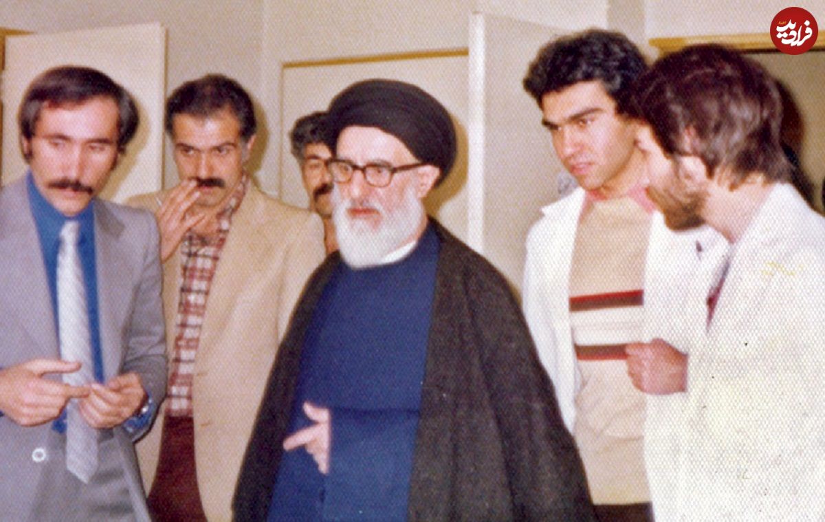عکس؛ سفر در زمان؛ «آیت الله طالقانی و پسرش» در جنگل سی سنگان مازندران؛ سال 57