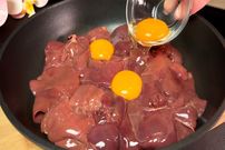ببییند| طرز تهیه یک غذای ساده و جدید با 500 گرم جگر مرغ به روش آلمانی ها