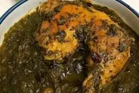 خورش اسفناج پهلو شمالی با عطر برگ سیر تازه و طعم نارنج