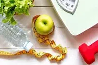 با رژیم و ورزش در ماه چند کیلو کم می‌کنیم؟ | آیا می‌توان از داروهای لاغری استفاده کرد؟