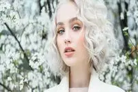 آیا سفید شدن یک‌شبه موها واقعیت دارد؟