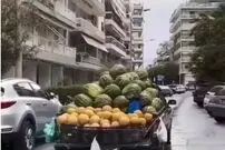 ( ویدیو) فیلمی سورپرایزکننده از وانتی‌های میوه‌فروش در اروپا