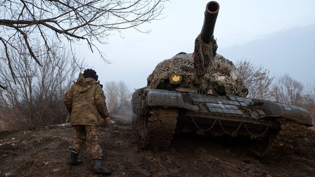 (ویدئو) تانک روسی در ۲۲ ثانیه ۲ زره پوش اوکراینی را نابود کرد