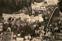 تصاویر؛ سفر در زمان؛ راهپیمایی ۵ میلیونی علیه اسرائیل همزمان با حمله دشمن در تهران