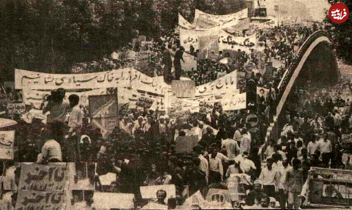 تصاویر؛ سفر در زمان؛ راهپیمایی ۵ میلیونی علیه اسرائیل همزمان با حمله دشمن در تهران