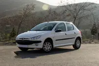 (عکس) استفاده عجیب از یک ۲۰۶ به عنوان وانت