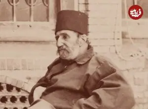 عکس| سفر زمان؛ «خزانه‌دار ناصرالدین شاه» سوار بر «ویلچر» در حیاط قصر