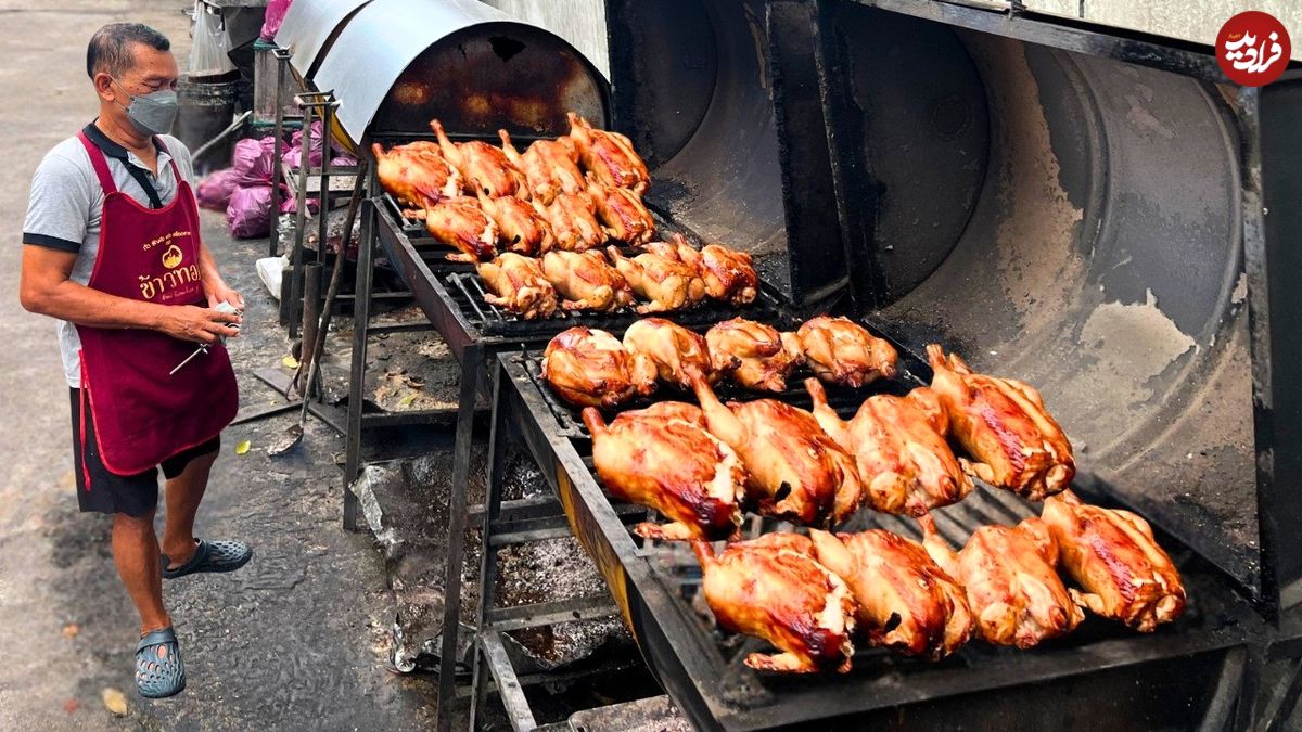 ببینید| غذای خیابانی در تایلند؛ کباب 100 مرغ کامل روی زغال در بانکوک