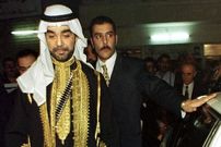 عکس؛ سفر در زمان؛ «عدی پسر خونخوار صدام حسین در آزمون دکتری»؛ دهه 1370