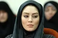 عکس| سفر زمان؛ عکس یادگاری «سحر قریشی» در حرم امام رضا (ع)؛ سال 98