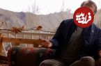 عکس؛ سفر در زمان؛ «مهران رجبی» در کنار همرزمان اش در جبهه و در داخل سنگر؛ دهه 60