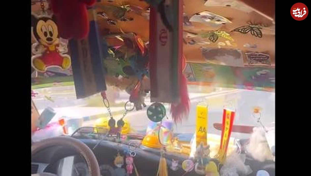 (ویدیو) خلاقیت‌ راننده تاکسی آبادانی‌ در تزیین‌ ماشینش 