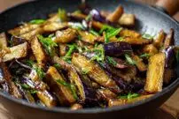 ببینید| طرز تهیه خوراک بادمجان ایتالیایی با سیر و سس سویا 