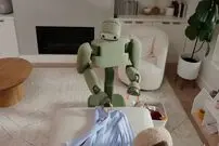عکس| خدمتکارِ ۸ هزار دلاری؛ رباتی که خانه را برایتان مرتب می‌کند