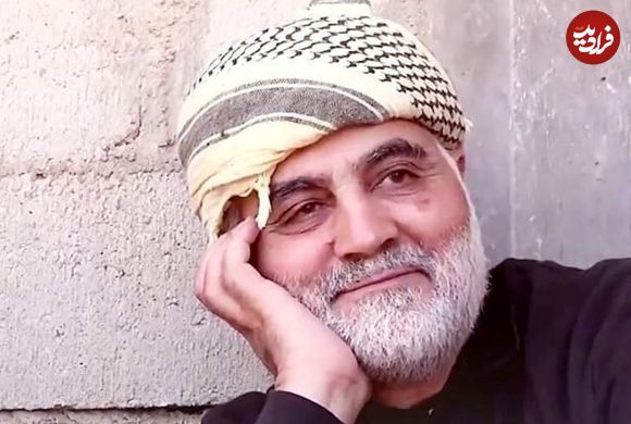 عکس؛ سفر به تاریخ؛ چهرۀ خندان «حاج قاسم، حاج همت و محسن رضایی» در جبهه