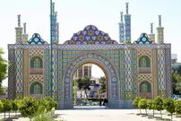 معماری دیدنی دروازه غار با نقش رستم و دیو؛ وقتی زیبایی دروازه‌ها جهانگردان را مبهوت می‌کرد