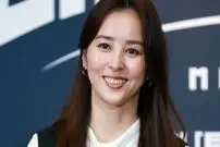 ببینید| سفر زمان؛ راه رفتن بامزۀ «سوسانو» برای تبلیغ سریال جدیدش