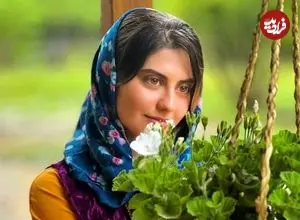 عکس| سفر زمان؛ «بهاره» (سریال سوجان) در 23 سالگی با تیپ دانشجویی در یک کافه