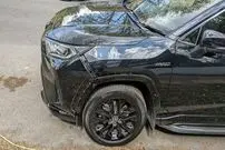 ( عکس) روش باورنکردنی دزدها برای ورود به ماشین از طریق چراغ جلو