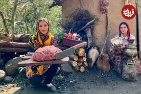 ببینید| غذای روستایی در ایران؛ پخت پلوی مخلوط با گردو و گوشت چرخ کرده در طبیعت