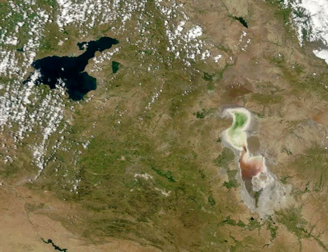 (عکس) وضعیت دردناک دریاچه ارومیه؛ تصویرامروز ناسا